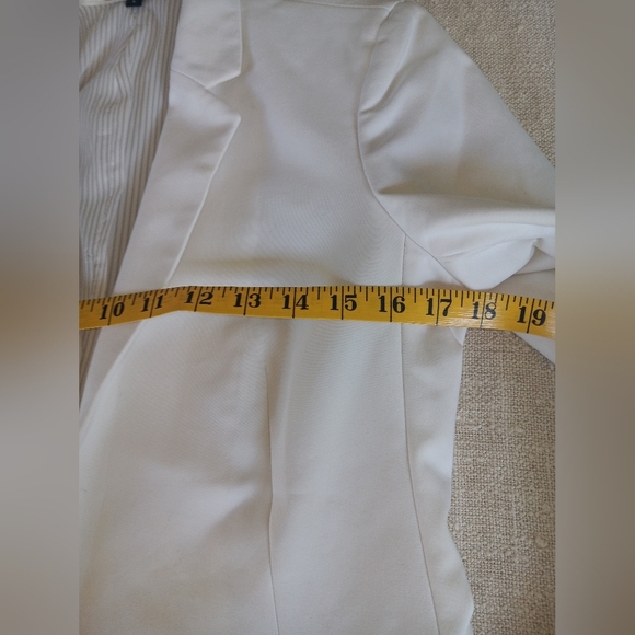 Express White Tailored Blazer with Notched Lapel - Picture 7 of 8